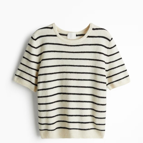 H&M Tops - H&M Cream Striped Sweater – Women’s Medium Short Sleeve Chic Knit